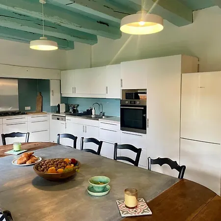 Hébergement de vacances De Charme En Pierre Pour 12 Personnes En Dordogne, Piscine Privée Saint-Julien-de-Lampon