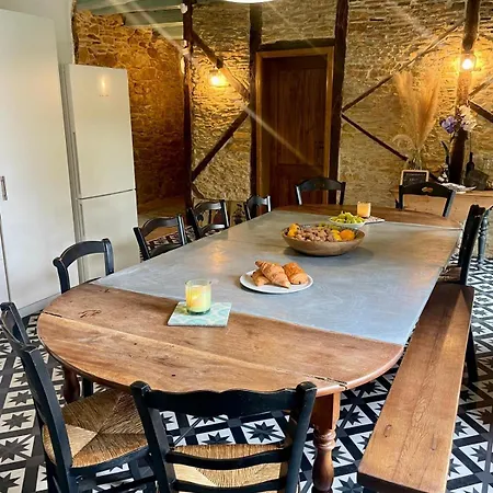 De Charme En Pierre Pour 12 Personnes En Dordogne, Piscine Privee بيت للعطل