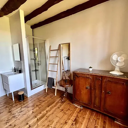 De Charme En Pierre Pour 12 Personnes En Dordogne, Piscine Privee